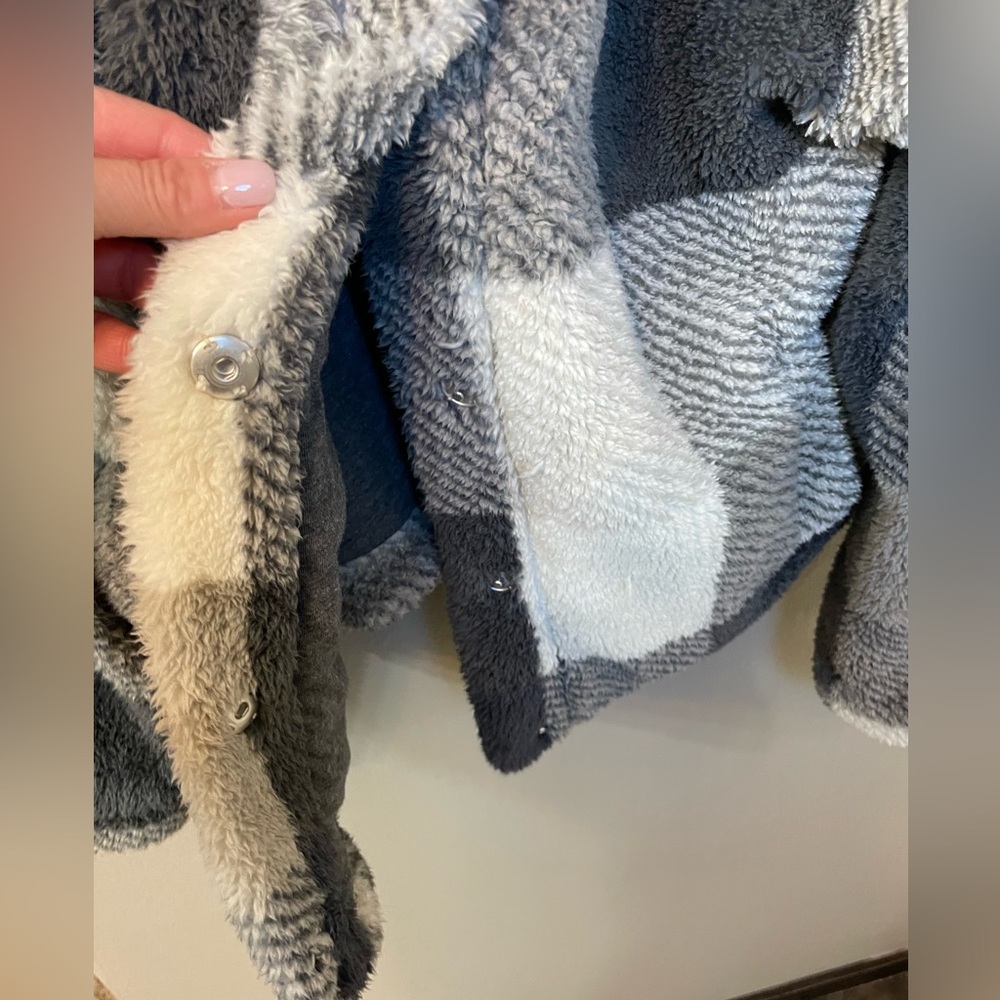 Thread and supply jacket - Picture 3 of 5